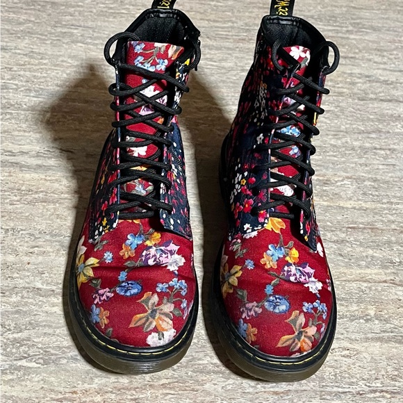 Dr. Martens Delaney floral multicolored ankle combat boits - Picture 13 of 16